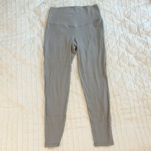 Aerie Gray High Rise Leggings with Pockets “Chill, Play, Move” Design Size Large